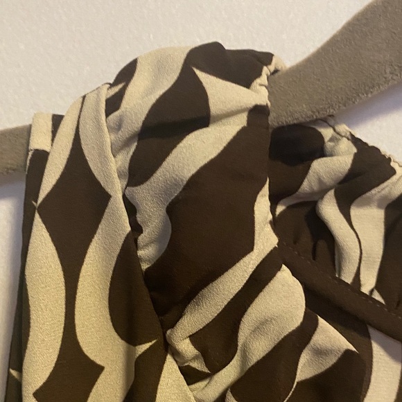 CAbi Brown and Cream Geometric Tank Top - Picture 4 of 5